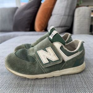 New Balance 574 Kids Sneakers size 10